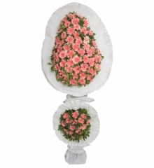 Çift Kat kırmızı Gerbera Çelenk